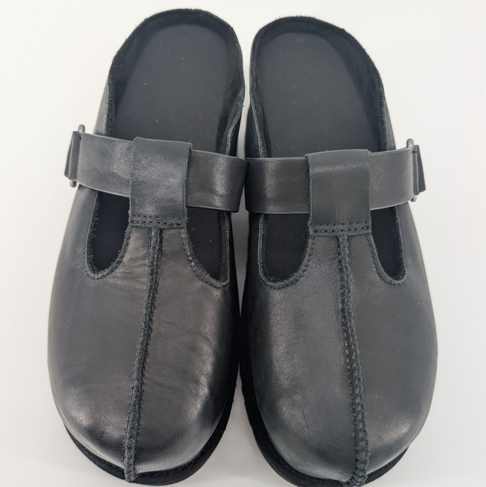 UGG Goldenstar Hi Clogs